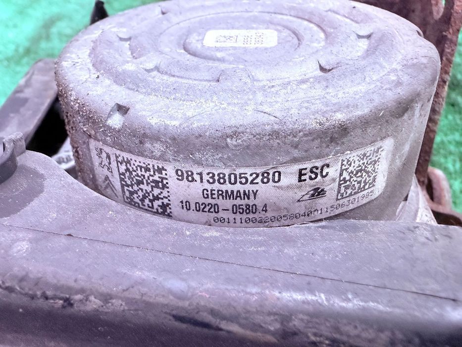 POMPĂ ABS PEUGEOT 208 2015 1.0 BENZINA / BERLINA 3 USI COD OEM 9813805280 2012-2019