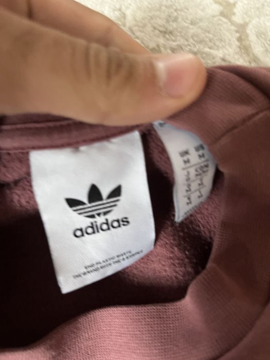 Bluza adidas in stare buna