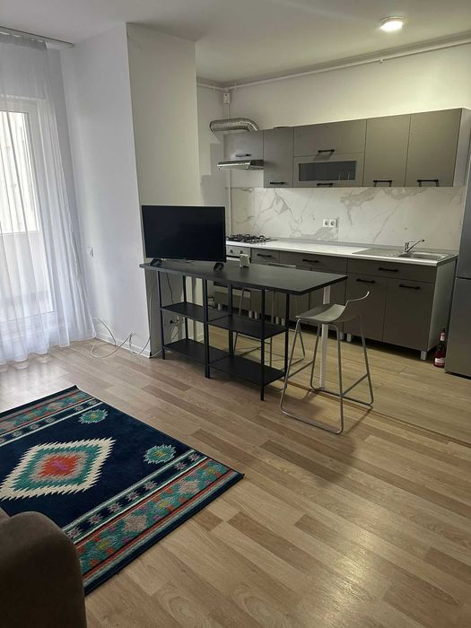 Garsoniera moderna, in bloc nou, pozitie buna, chirie rezonabila