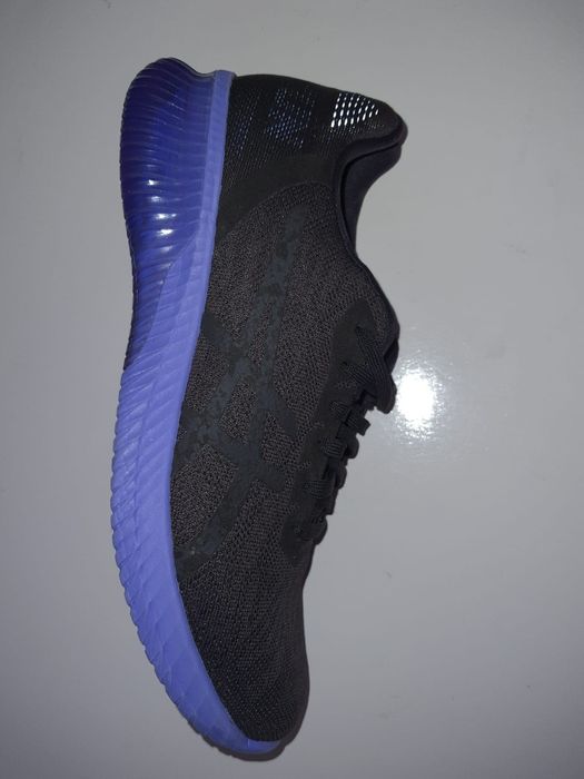 Asics Gel M 39,5/25 cm.Transport gratuit