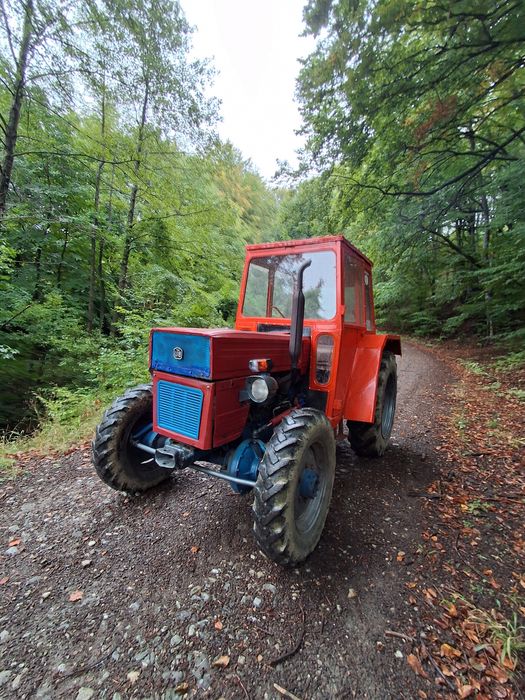 Vând Universal 550 DT