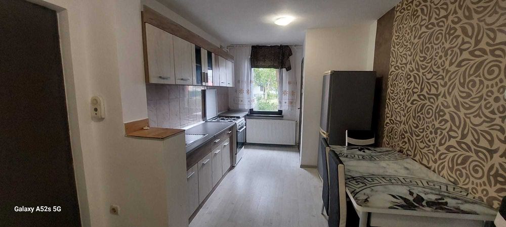Apartament cu 3 camere decomandat, Craiter