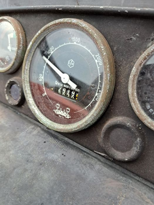 Universal 445 import Franța 2900 ore funtionare