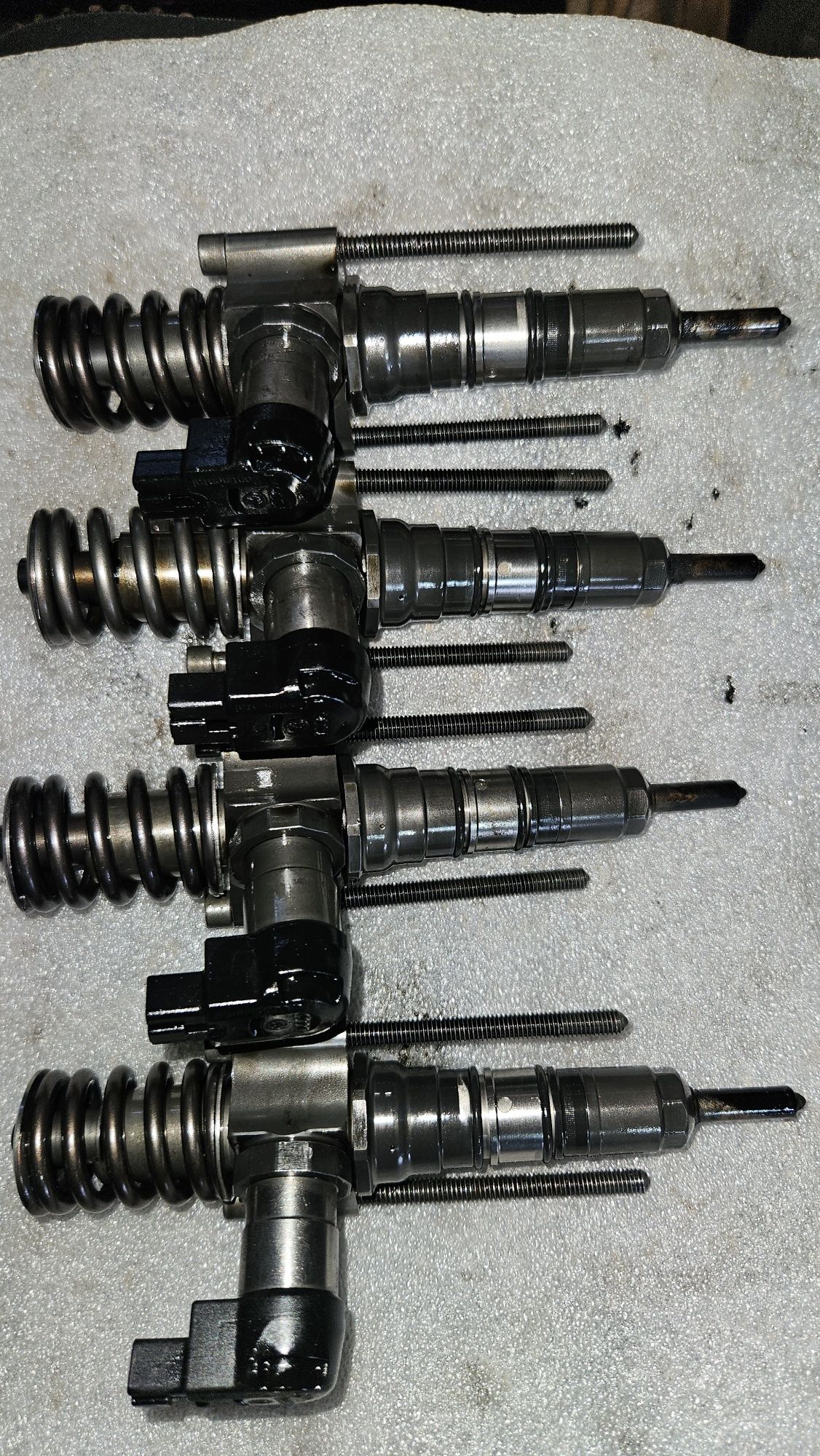 Помпа дюза Siemens 03G 130 073T