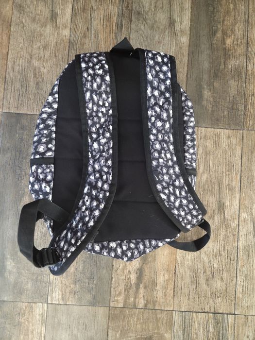 Раница Nike черно и бяло