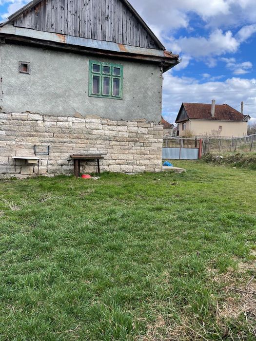 Vand casa batraneasca