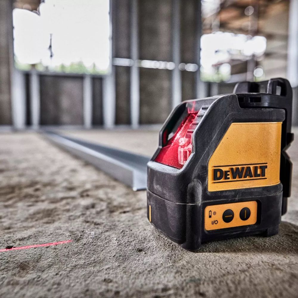 Лазерен Нивелир DeWALT DW088K + Статив