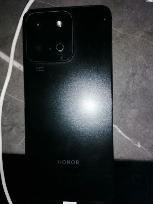Honor 200 Smart 5G,50 MP, 300 lei neg