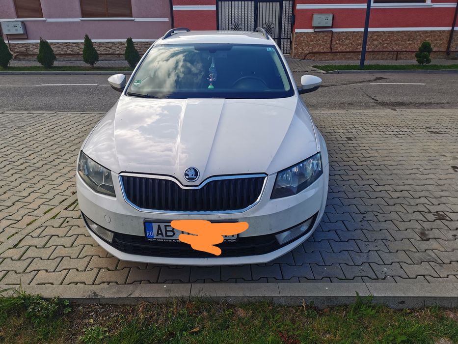 Vând Skoda Octavia