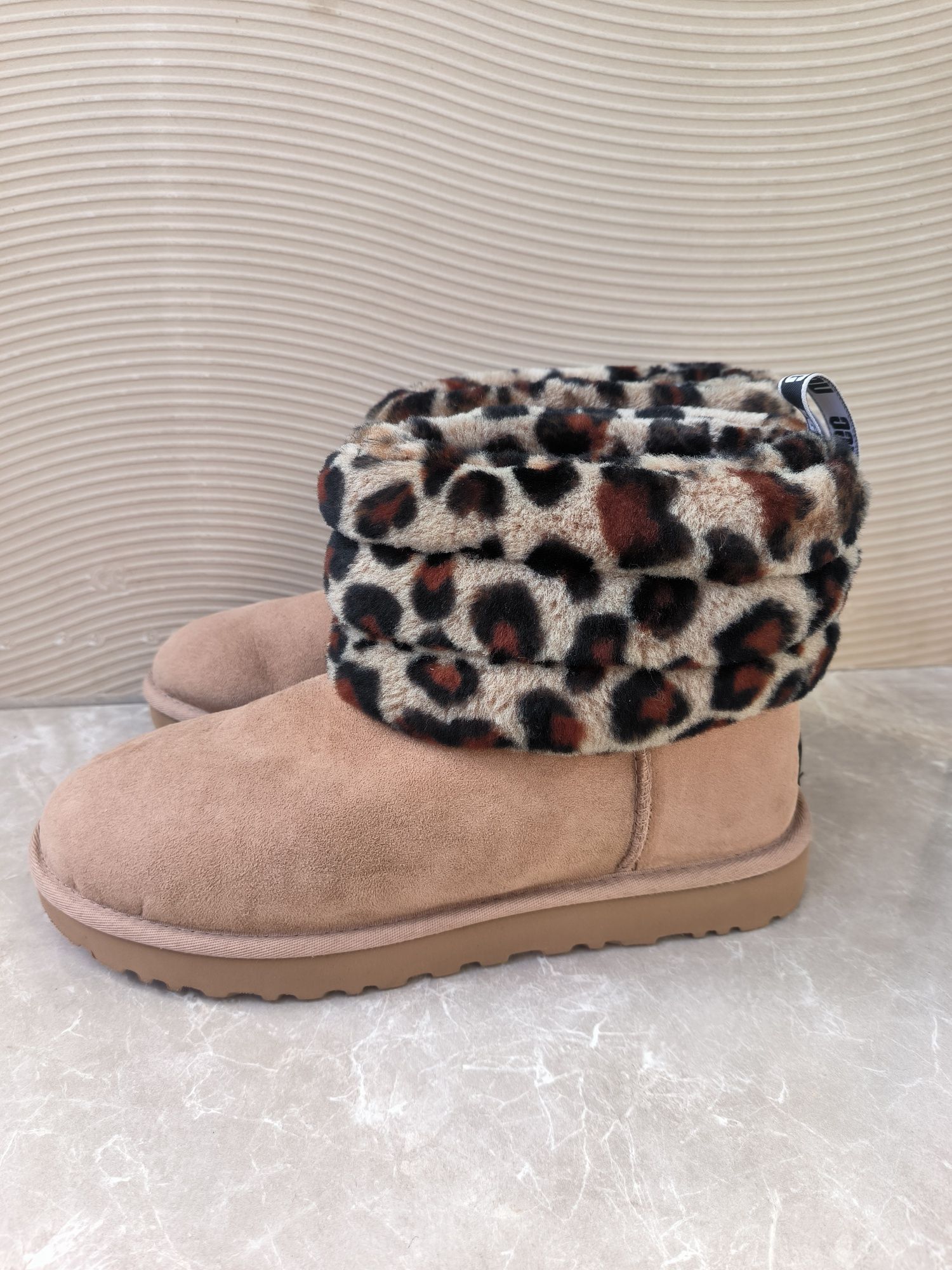Дамски ботуши UGG номер 42
