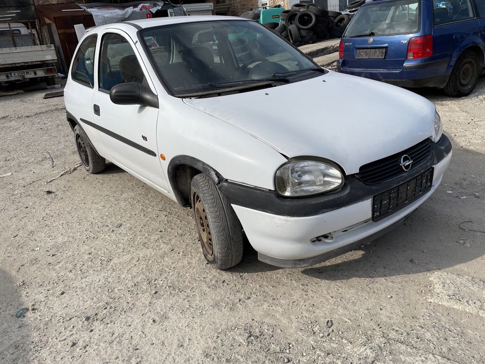 Opel Corsa 1.2 16v 65hp На Части