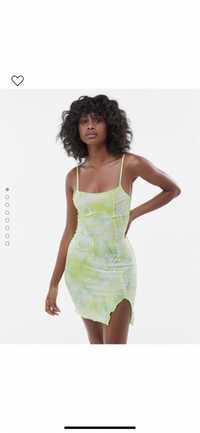 Rochie Bershka bretele tul contrast curly