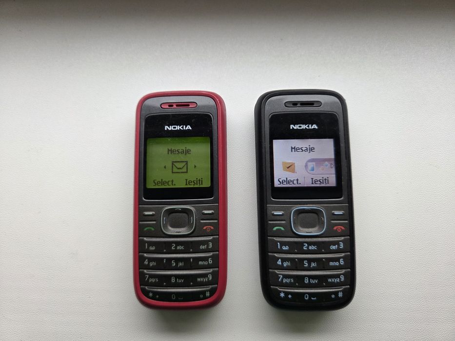 Nokia 1200/1208 - telefon simplu cu butoane