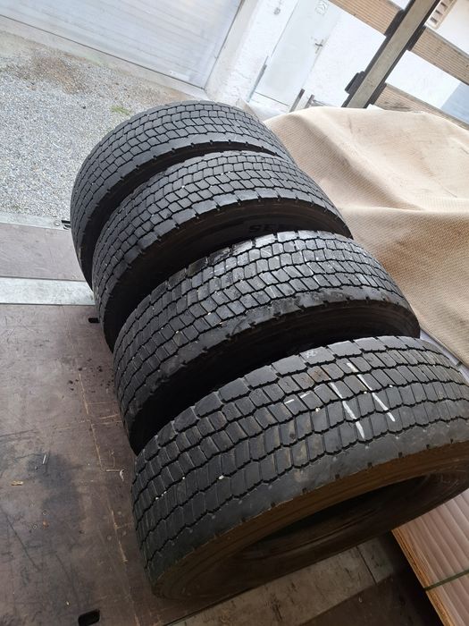 Vând 2 seruri anvelope motrica dot 2025 și 2023