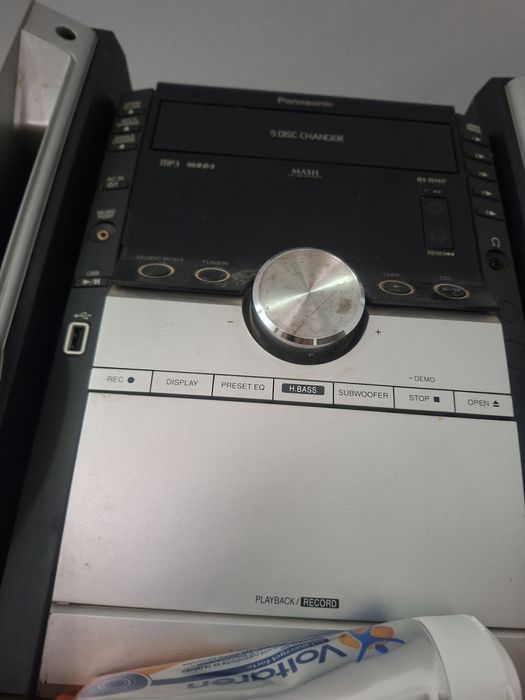 Vând Combina muzicala Panasonic