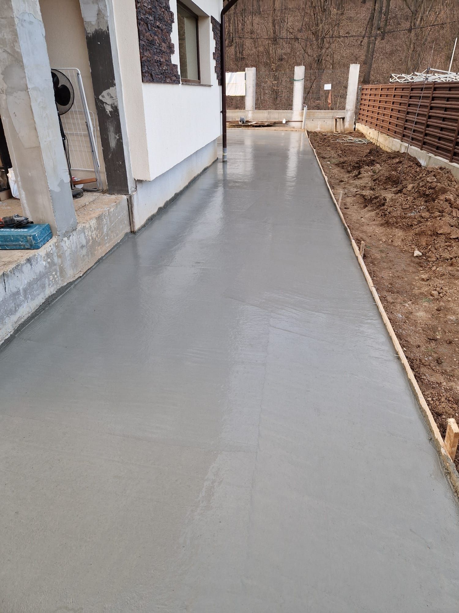 Garduri, trotuare, constructii, betoane,termosistem