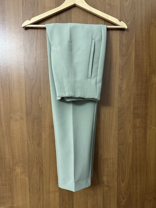 Pantaloni Zara, in stare doarte buna