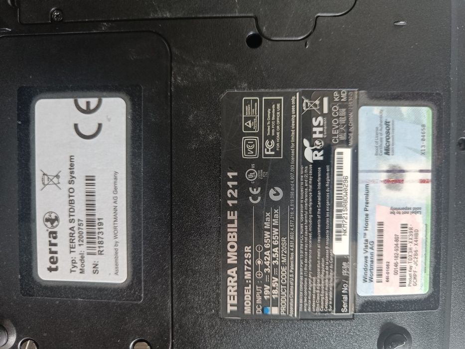 Laptop Terra mobile 1211 M72SR