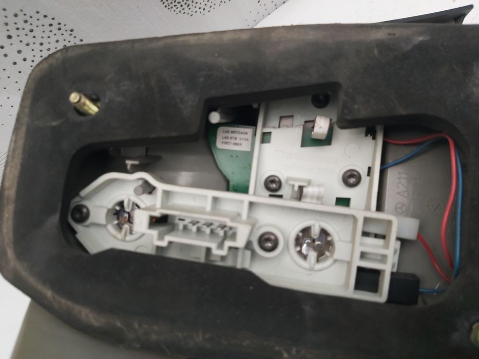 Стоп мерцедес W211 комби Mercedes W211