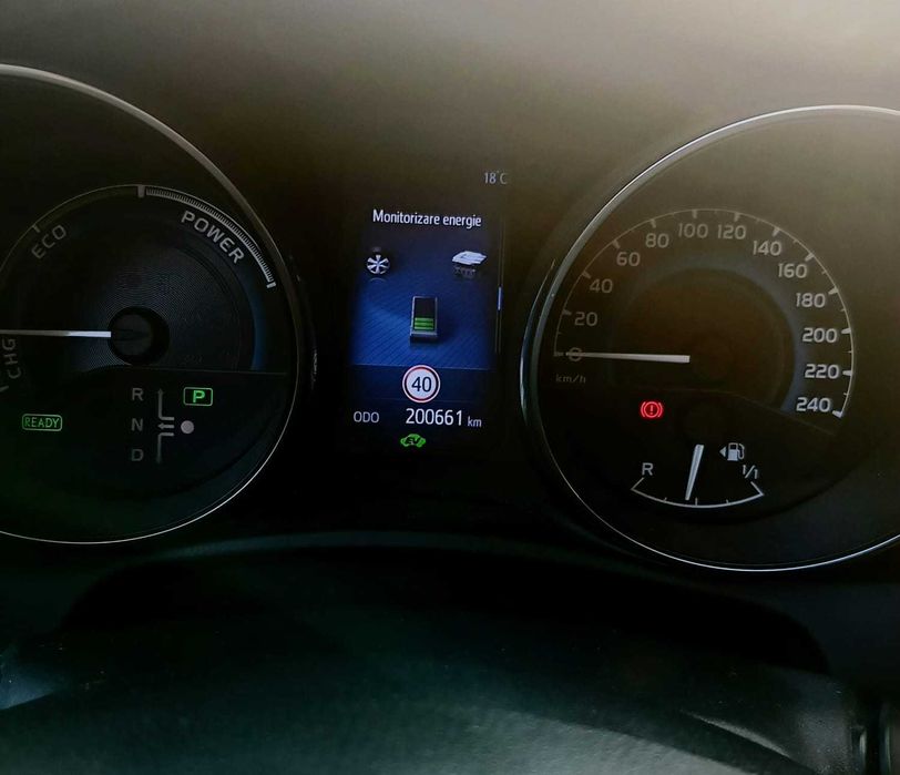 Vând Toyota Auris 2017 hibrid 11500 euro
