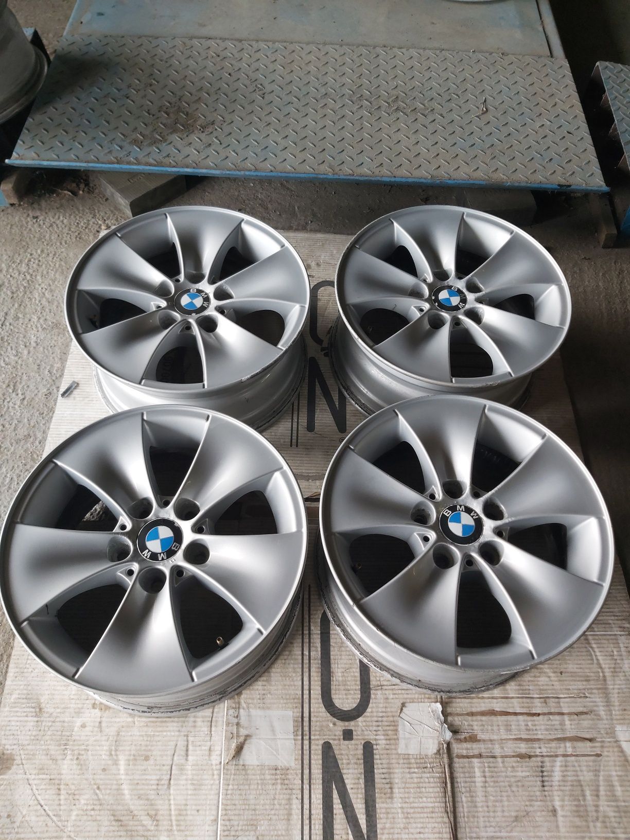 5x120.16.цола..7.ж..ет.34..BMW.F.30..F31..оргинални