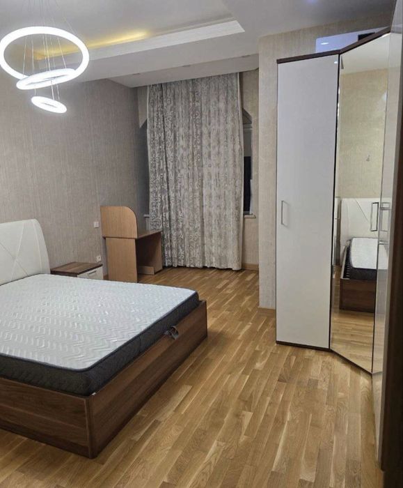 Продается габус квартира на Ц-1/ Садыка Азимова