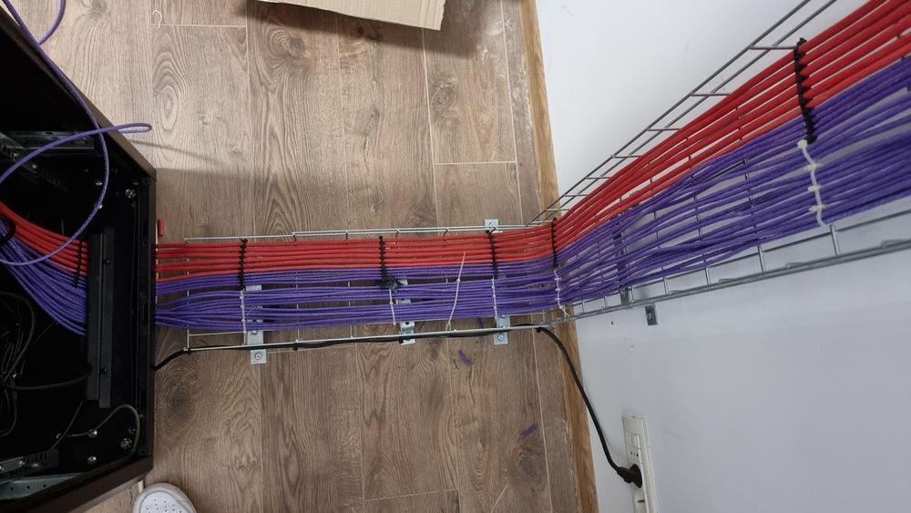 Servicii Profesionale: Cablare Structurată, Supraveghere, Interfon,s.a