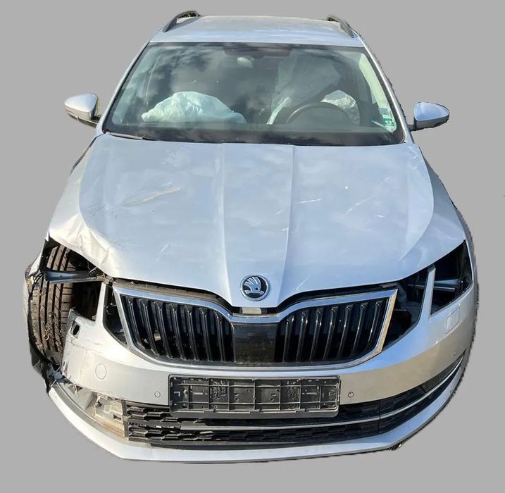 Skoda Octavia Skoda Octavia 2020 Avariata 1.5 TSI + DSG + gaz  136.000 km