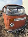 Volkswagen Transporter T2 1979 ideal food truck camper cabina foto