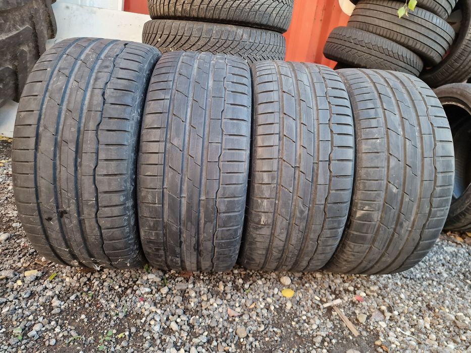 Anvelope 235/35R19 marca Hankook, DOT 2019, 7 mm