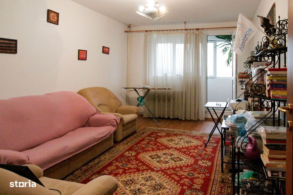 Piata Muncii : Apartament 3 camere, spatios,foarte aproape de metrou !