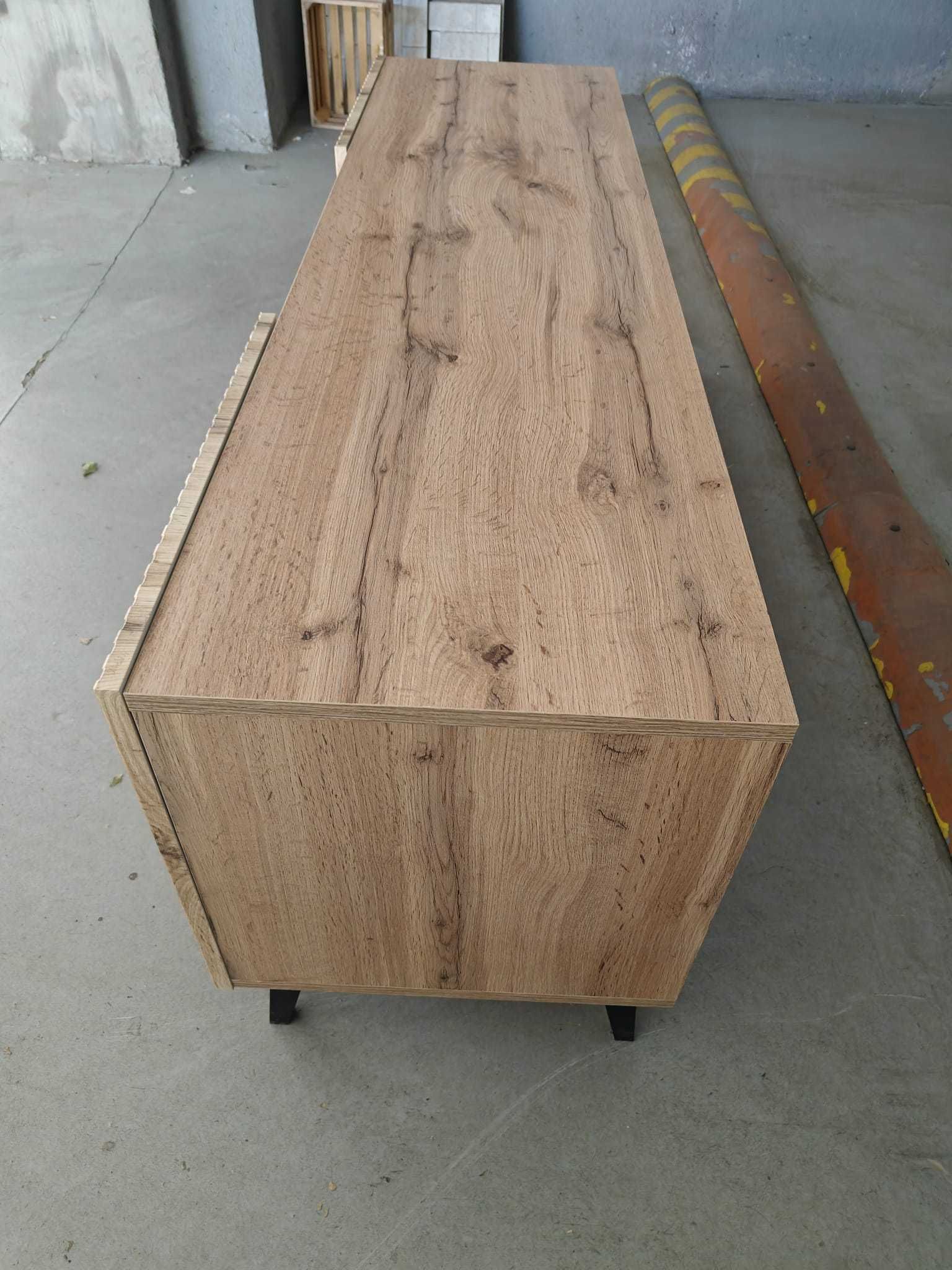 Comoda TV Tilderi 150 - Nuanta lemn natural