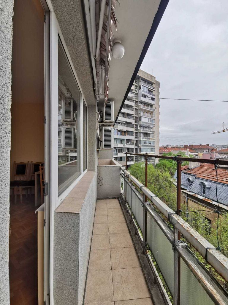 Продава се Тристаен апартамент в Русе, Център - 85 кв.м за 1636 €/кв.м - Снимка #13