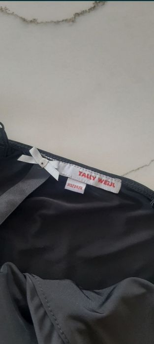 Vand rochie de seara, marimea XS