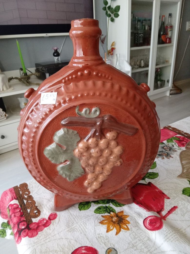 Всичко е намалено на половин цена,чинийки купички канички гърне за боб