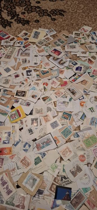 1200 пощенски марки