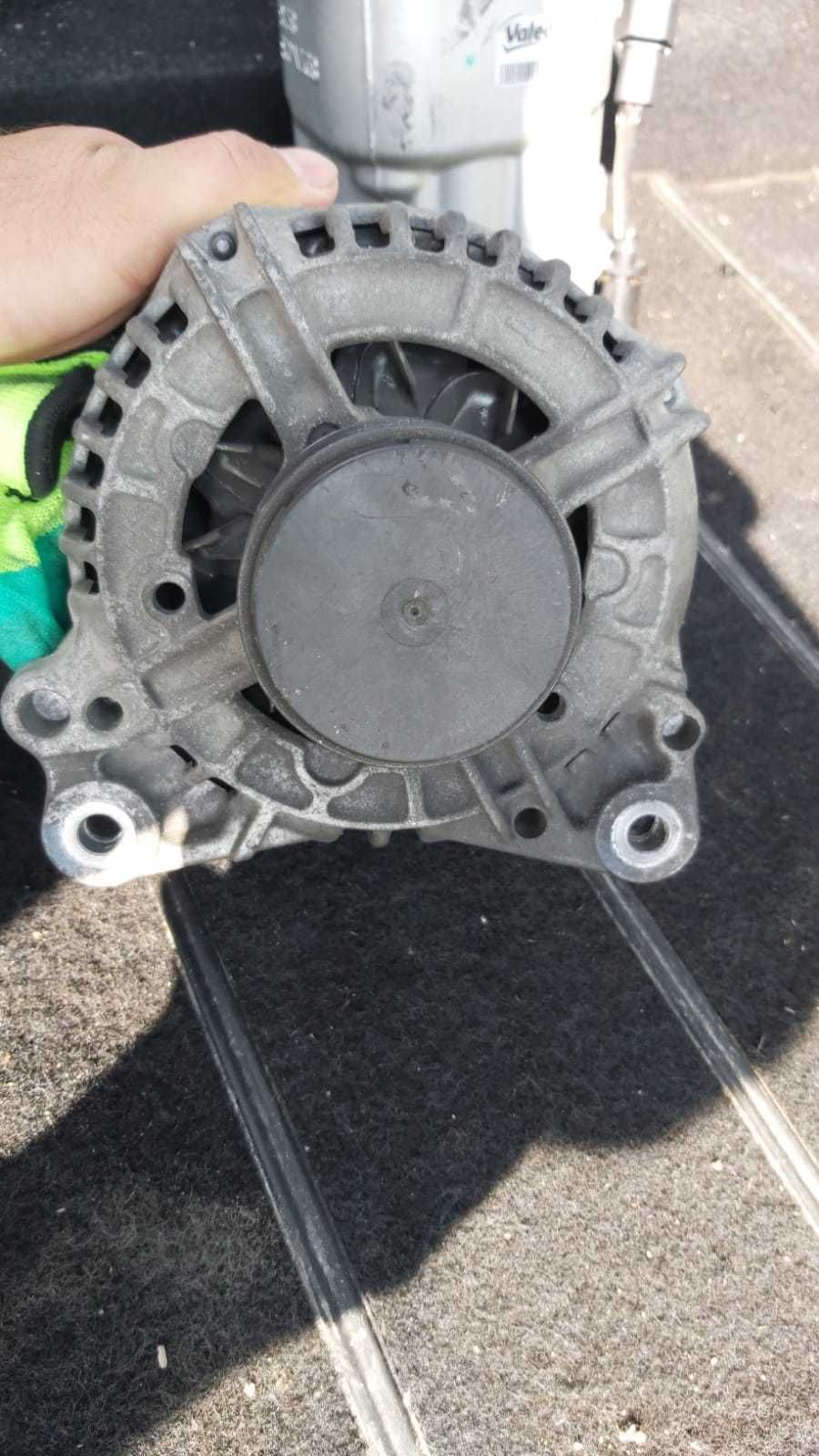 Alternator / Pompa servo / Pompa motorina VW GOLF 4 1.9 TDI AXR