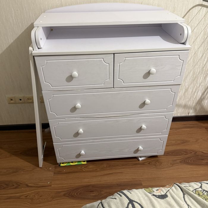 Продам комод с пеленальным столиком