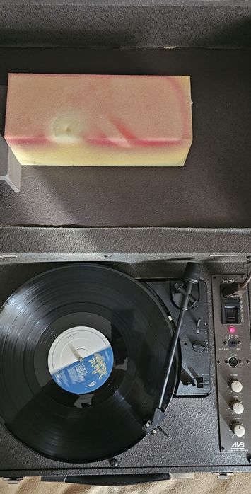 Pick-up Picup Dual cu amplificator si difuzor  integrat