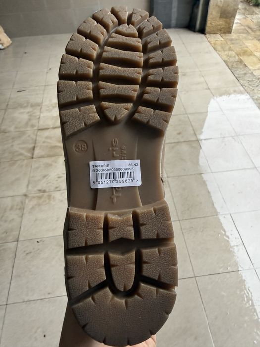 Чисто нови топли ботуши 38 рр