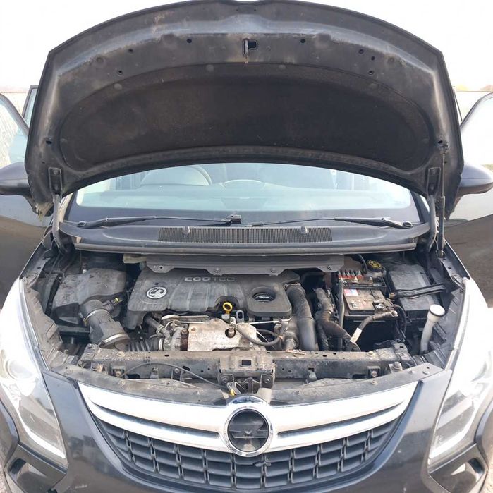 Opel Zafira C Tourer 1,6 CDTI B16DTH 2015/Опел Зафира C дизел на части