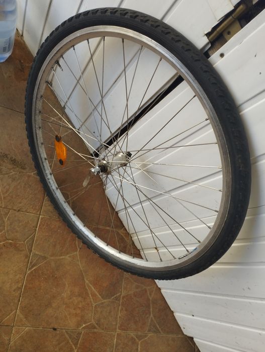 Vând roti de 28 și 24