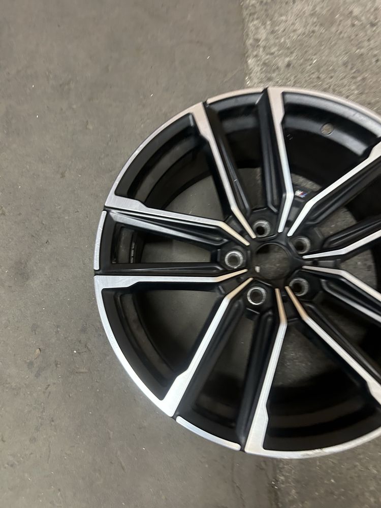 Janta 19 bmw G22 G26 style M 747