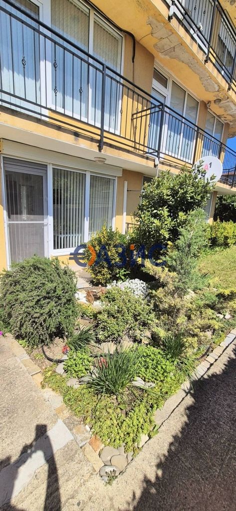 Продава се Двустаен апартамент в Свети Влас - 50 кв.м за 1260 €/кв.м - Снимка #12