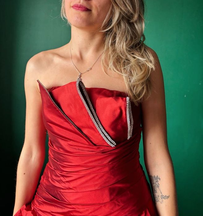 Reduceri de sezon -Rochie de ocazie cu pietre Swarovski