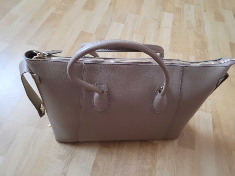 Geanta nouă. Laura Maxim.City Rush .Maxi.