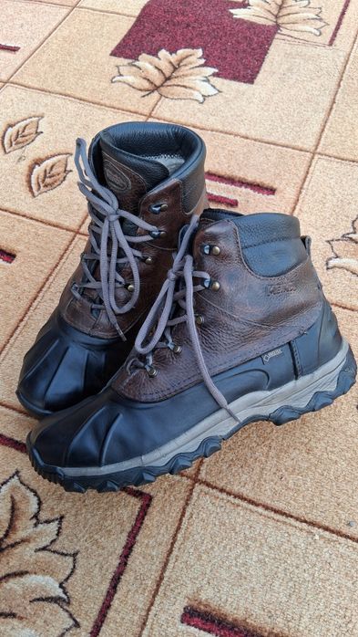 Bocanci trekking Meindl