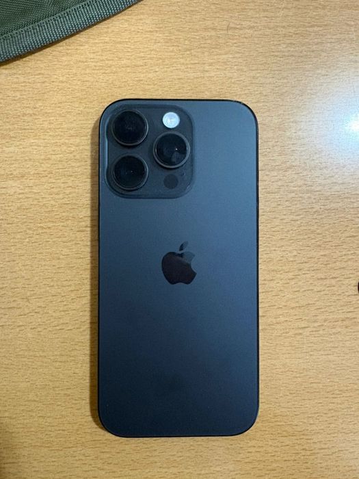 Продам айфон  16 про