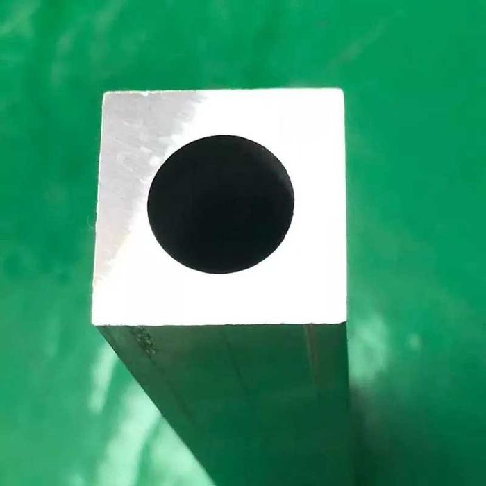 Bara rotunda otel, fier, aluminiu, bronz, dimensiuni la cerere