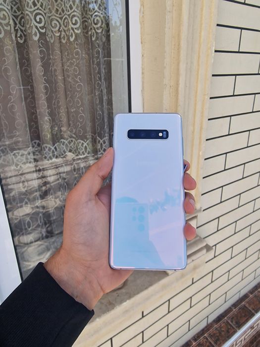 Srochno Samsung S10 Plus 128g 2sim Vetnam sotiladi